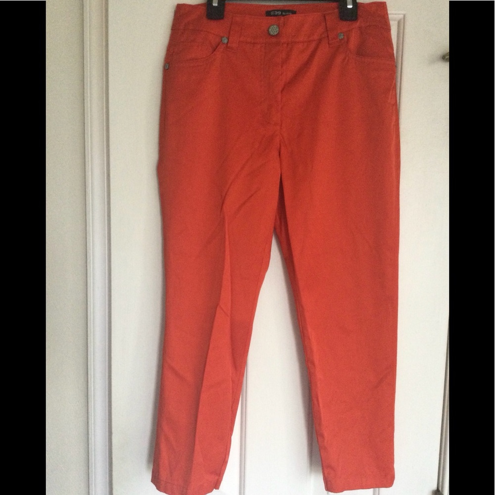 E39 By Eric Orange Cropped Pants